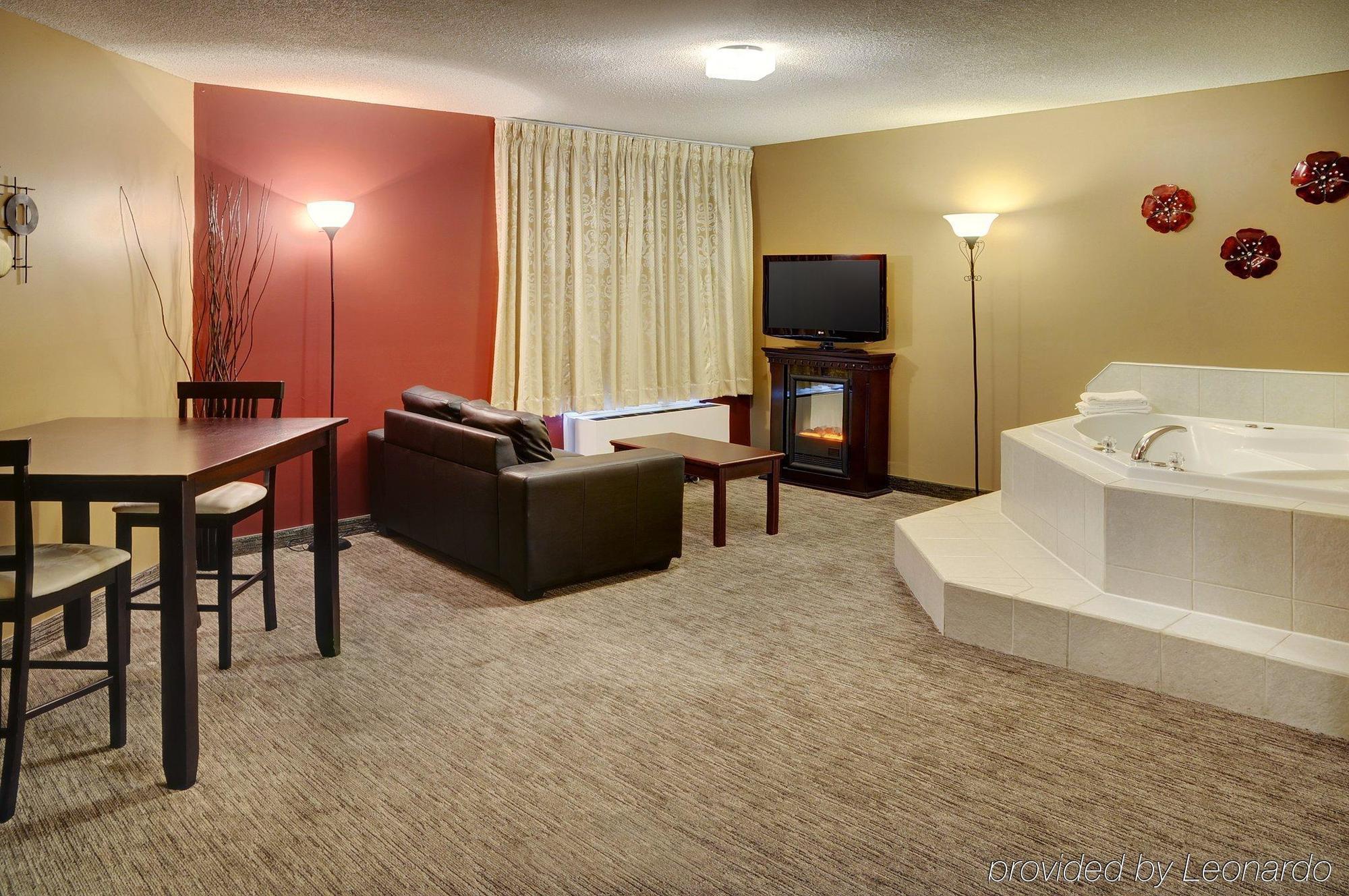 Travelodge Hotel By Wyndham Sudbury Ngoại thất bức ảnh