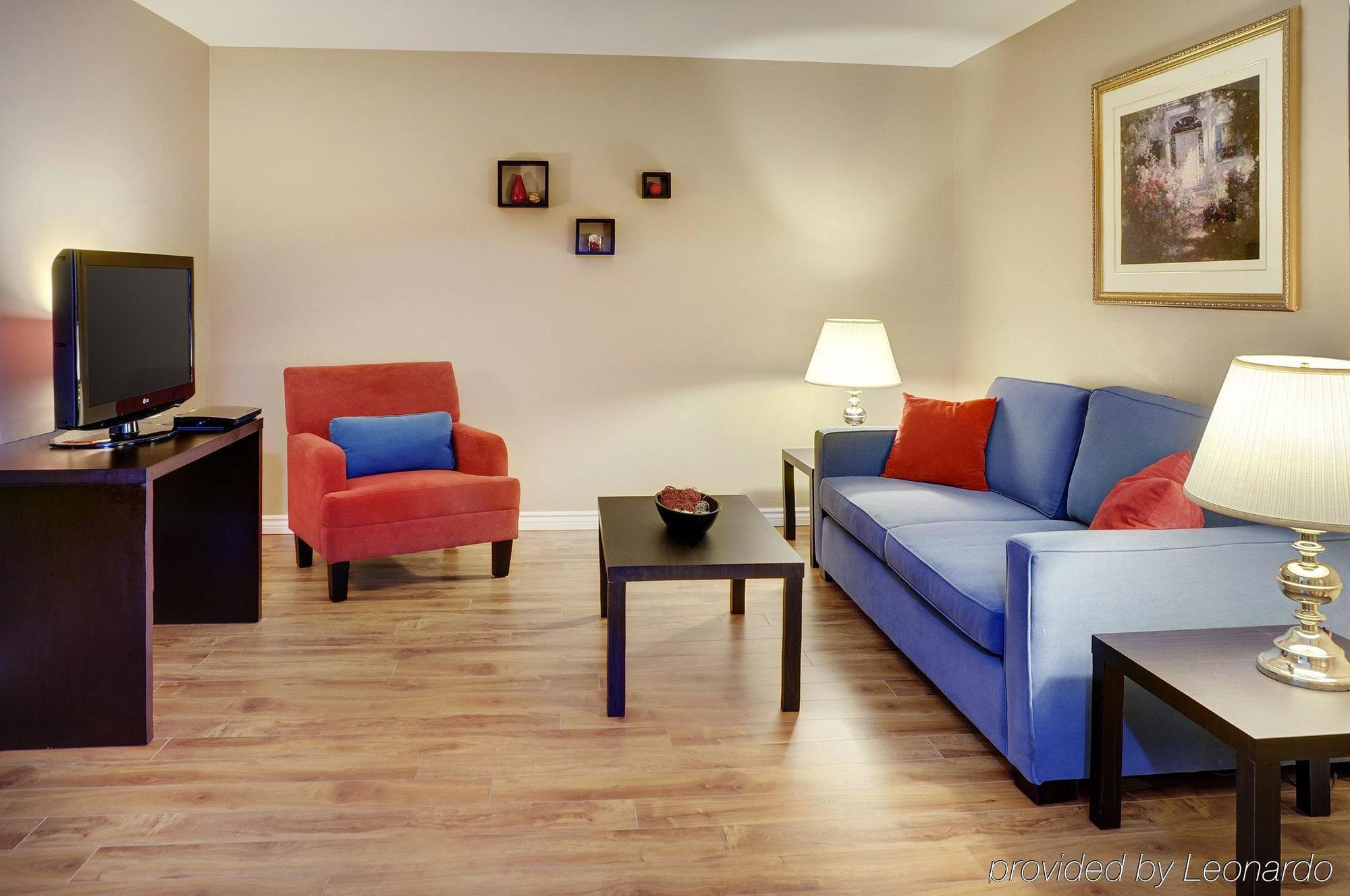 Travelodge Hotel By Wyndham Sudbury Ngoại thất bức ảnh